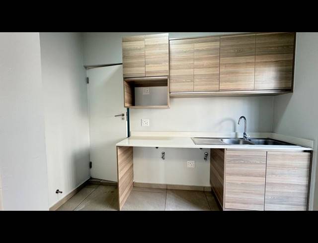 3 BEDROOM TOWNHOUSE FOR SALE IN KYALAMI